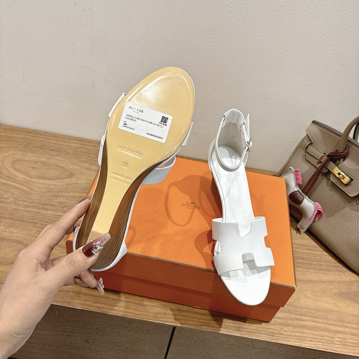 最高級エルメススーパーコピー HERMES Santorini レジェンド サンダル 新作 3色から選べます 2631543 エルメス 靴 サンダル - 画像 (3)