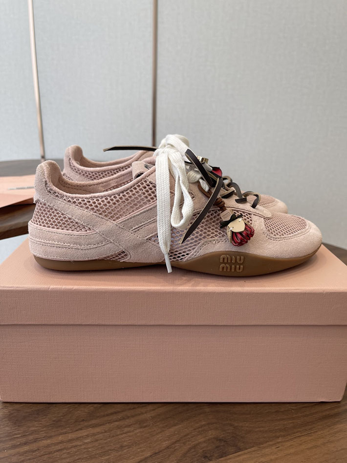 レディース ミュウミュウ MiuMiu ジムナジウムメッシュxスエードスニーカー ピンク 2630555 MIUMIU スニーカー アウトレット - 画像 (9)