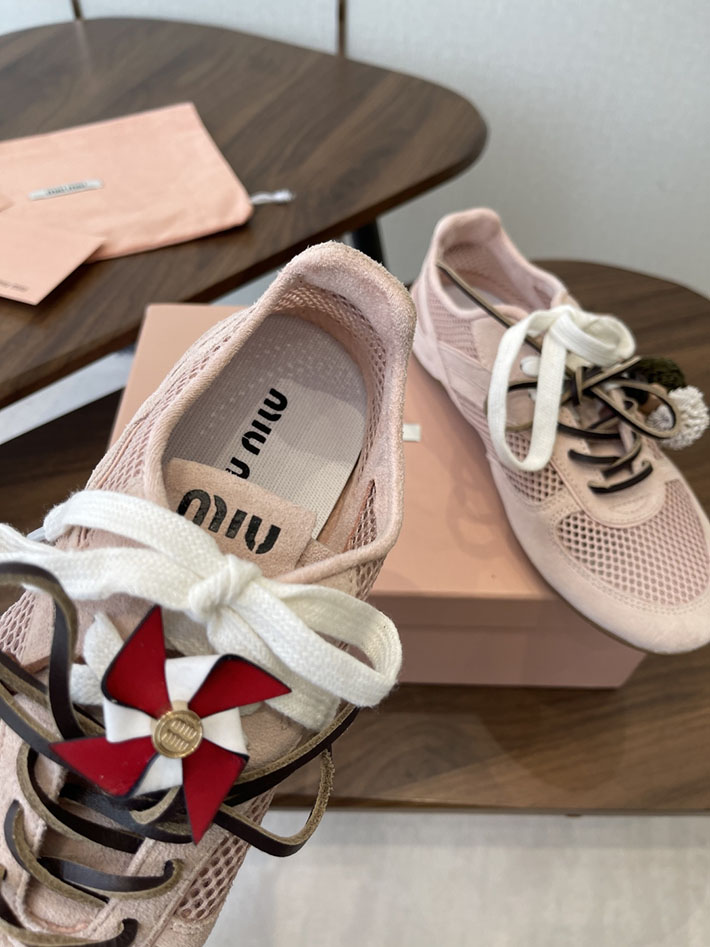 レディース ミュウミュウ MiuMiu ジムナジウムメッシュxスエードスニーカー ピンク 2630555 MIUMIU スニーカー アウトレット - 画像 (4)