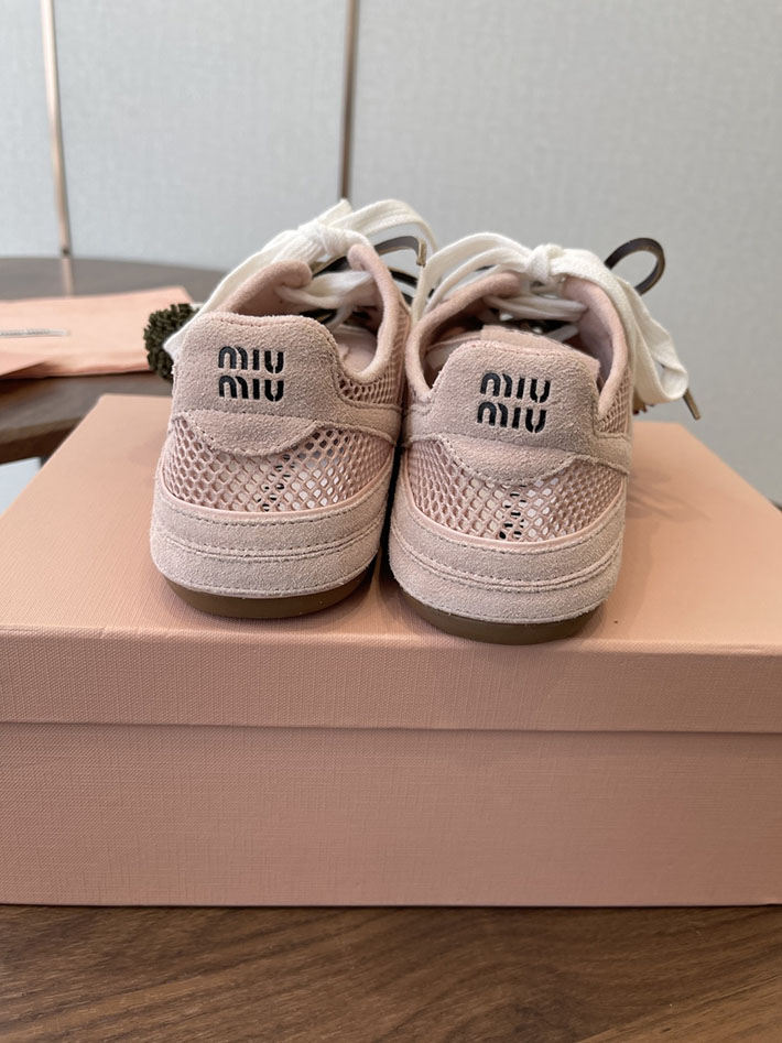 レディース ミュウミュウ MiuMiu ジムナジウムメッシュxスエードスニーカー ピンク 2630555 MIUMIU スニーカー アウトレット - 画像 (3)