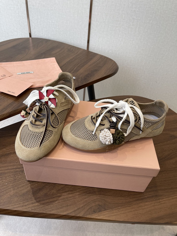 レディース ミュウミュウ MiuMiu ジムナジウムメッシュxスエードスニーカー デザートベージュ 5E589E_3KU1_F0F24 MIUMIU 靴 レディース - 画像 (8)