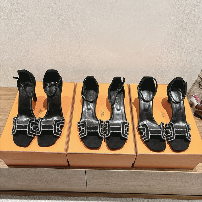 最高級エルメススーパーコピー HERMES サンダル オアジス ヒール 10.5cm 7cm 4.5cm ブラック 2631557 エルメス 靴 レディース - 画像 (9)