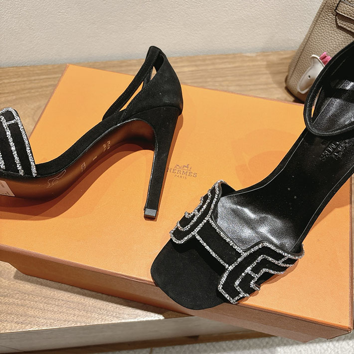 最高級エルメススーパーコピー HERMES サンダル オアジス ヒール 10.5cm 7cm 4.5cm ブラック 2631557 エルメス 靴 レディース - 画像 (2)