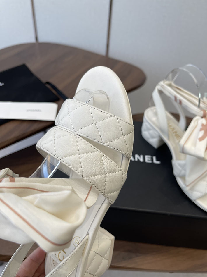 最高級シャネルスーパーコピー CHANEL 2026年春夏 新作 サンダル 靴 レディース ホワイト 2630562 シャネル サンダル 白 - 画像 (7)