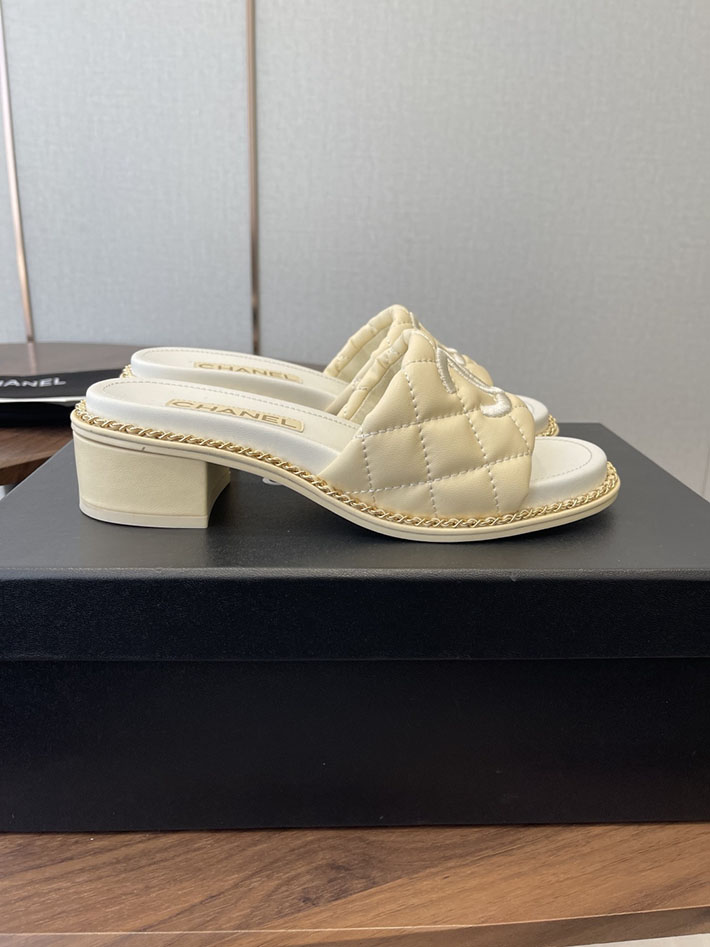最高級シャネルスーパーコピー CHANEL 2026年春夏 新作 サンダル 刺繍ココマーク チェーン ベージュ 2630563 シャネル サンダル 公式 - 画像 (9)