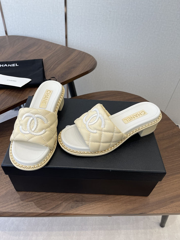 最高級シャネルスーパーコピー CHANEL 2026年春夏 新作 サンダル 刺繍ココマーク チェーン ベージュ 2630563 シャネル サンダル 公式 - 画像 (8)