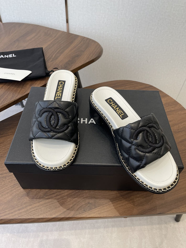 最高級シャネルスーパーコピー CHANEL 2026年春夏 新作 サンダル 刺繍ココマーク チェーン ブラック 2630565 レディース シャネル サンダル - 画像 (8)