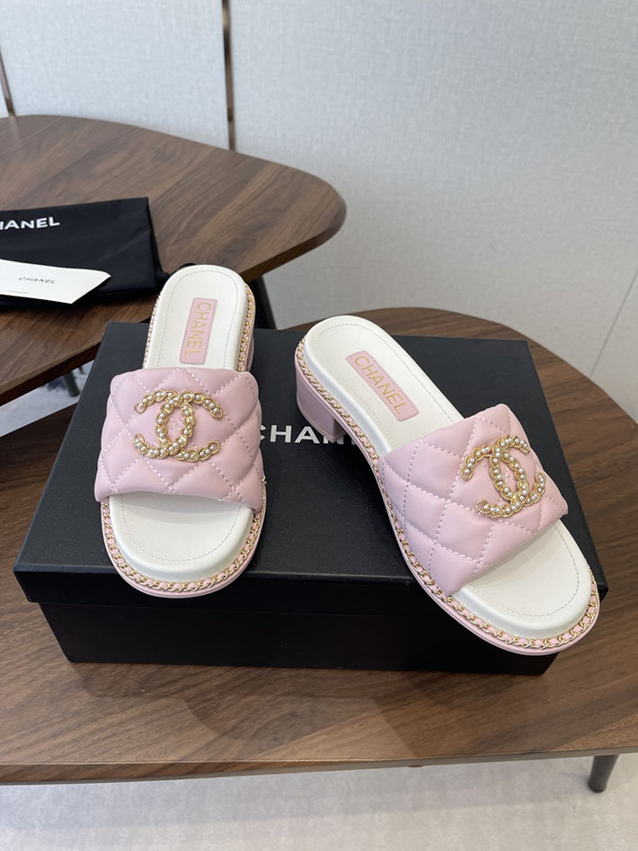 最高級シャネルスーパーコピー CHANEL 2026年春夏 新作 サンダル 刺繍ココマーク チェーン ピンク 2630569 シャネル ミュール サンダル - 画像 (8)