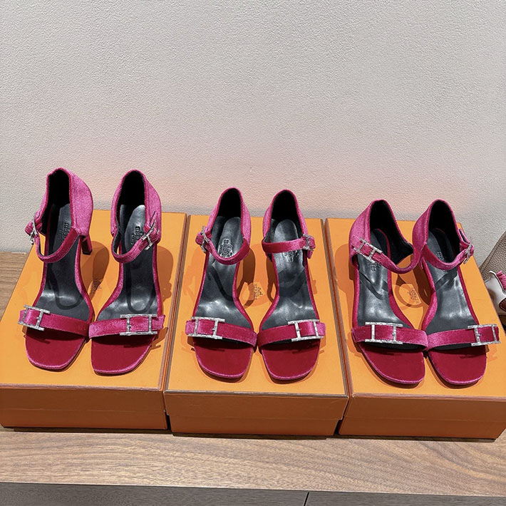 HERMES サンダル 新作