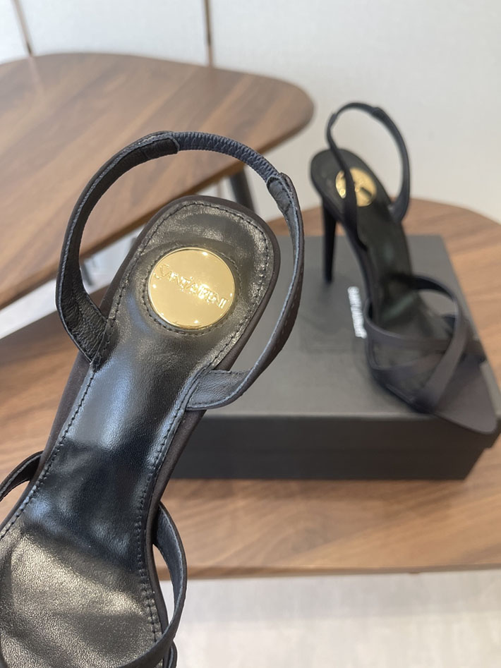 最高級サンローランスーパーコピー Saint Laurent シャンデル サンダル サテンクレープ ブラック 2630573 サン ローラン 靴 レディース - 画像 (4)