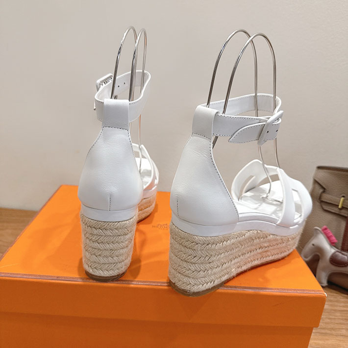 最高級エルメススーパーコピー HERMES エスパドリーユ エルダ ヒール ホワイト H231307Zv90380 HERMES 靴 サンダル - 画像 (3)