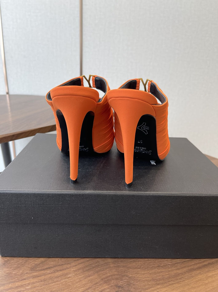 最高級サンローランスーパーコピー Saint Laurent サンダル エミリー ミュール サテンクレープ オレンジ 2630579 サンローラン ミュール - 画像 (6)