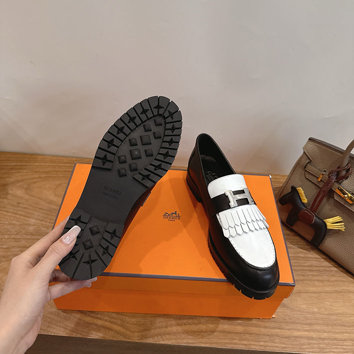 レディース 最高級エルメススーパーコピー HERMES モカシン モンマルトル 11色から選べます H261037Zv02350 エルメス モカシン レディース - 画像 (2)