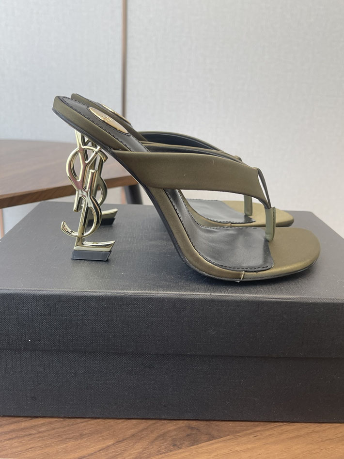 最高級サンローランスーパーコピー YSL 2026年春夏 新作 オピウム ミュール サテンクレープ ベージュ 2630600 サンローラン サンダル アウトレット - 画像 (2)