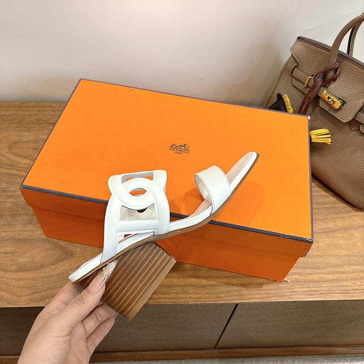最高級エルメススーパーコピー HERMES サンダル ラグーヌ シェーヌ・ダンクル 11色から選べます 2631603 エルメス サンダル レディース - 画像 (2)