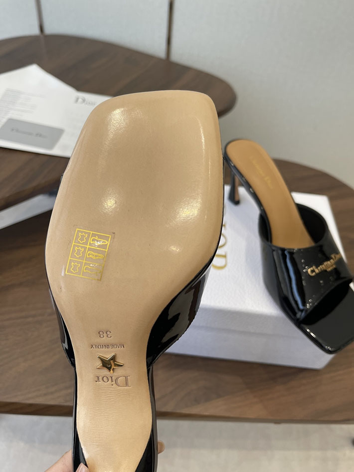 最高級ディオールスーパーコピー Dior 2026年春夏 新作 サンダル スリッパ シューズ ミュール ブラック 2630603 dior ミュール サンダル - 画像 (4)