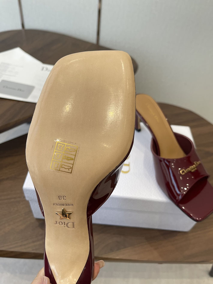 最高級ディオールスーパーコピー Dior 2026年春夏 新作 サンダル スリッパ シューズ ミュール ゴールド 2630605 ディオール 靴 レディース - 画像 (4)