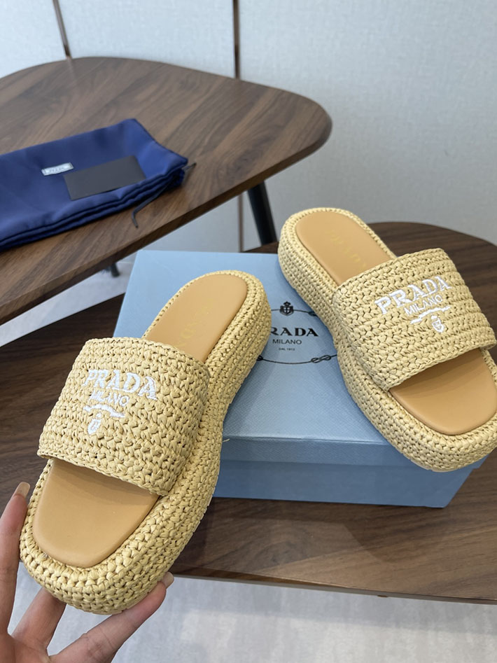 最高級プラダスーパーコピー PRADA 2026年春夏 新作 クロシェ フラットフォーム スライドサンダル 2630609 レディース プラダ サンダル - 画像 (8)