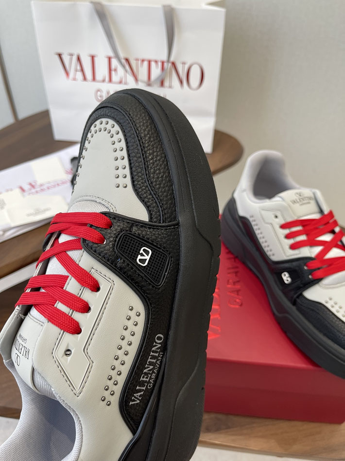 メンズ・レディース兼用 最高級ヴァレンティノスーパーコピー VALENTINO シューズ 靴 ロートップ スニーカー ホワイト 2630629 ヴァレンティノ スニーカー 厚底 - 画像 (6)