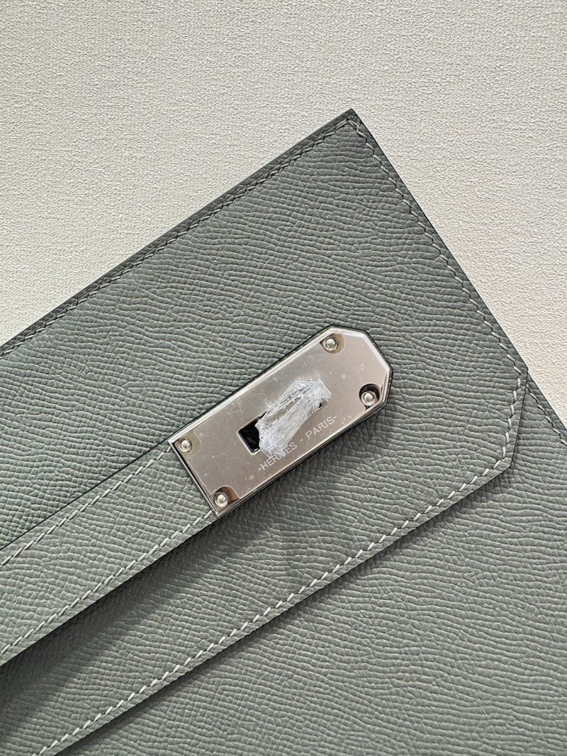 エルメス クラッチバッグの通販 HERMES ポーチ アカデミ ヴェールアマンド ヴォー・エプソン シルバー金具 2631632 エルメス ポーチ 新作 - 画像 (5)