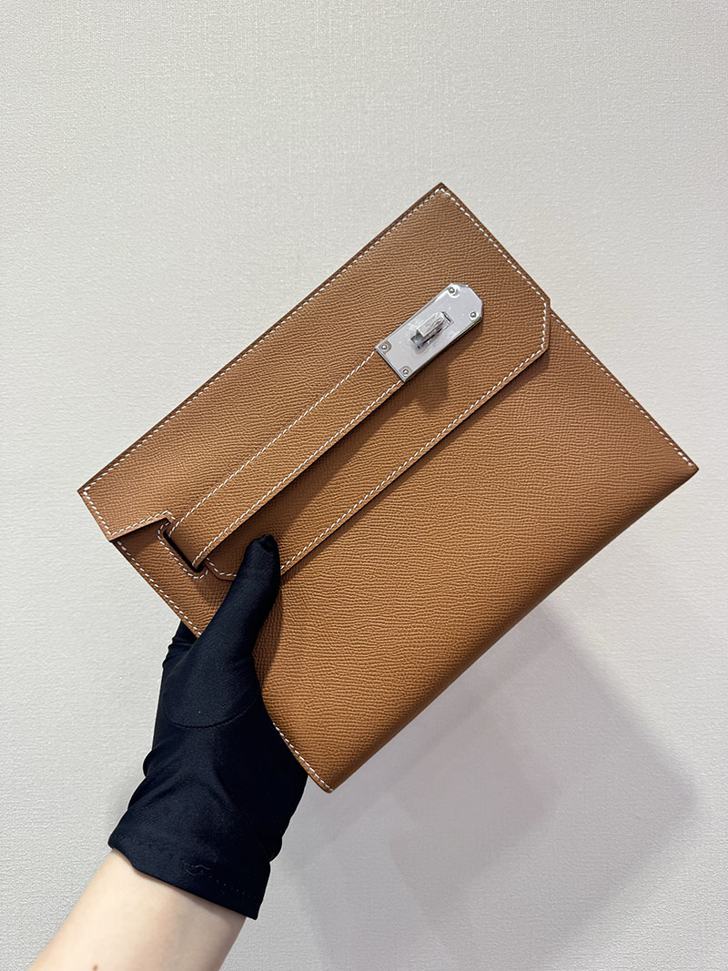 エルメス ポーチ 定価
