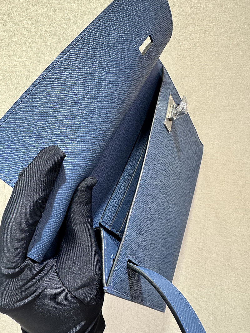 エルメス クラッチバッグの通販 HERMES ポーチ アカデミ アズール ヴォー・エプソン シルバー金具 H086976CK7R エルメス クラッチバッグ - 画像 (2)