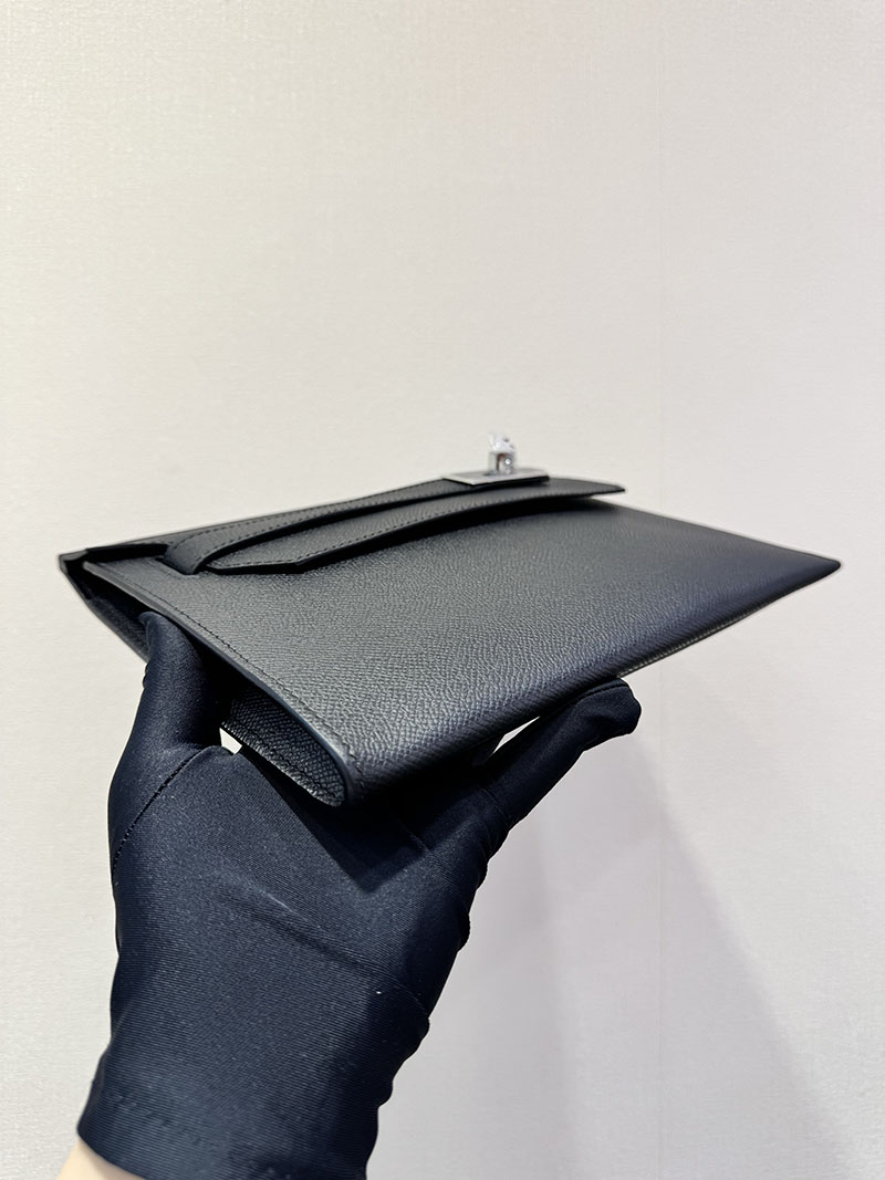 エルメス クラッチバッグの通販 HERMES ポーチ アカデミ 黒 ヴォー・エプソン シルバー金具 H086976CK89 エルメス ポーチ アウトレット - 画像 (5)