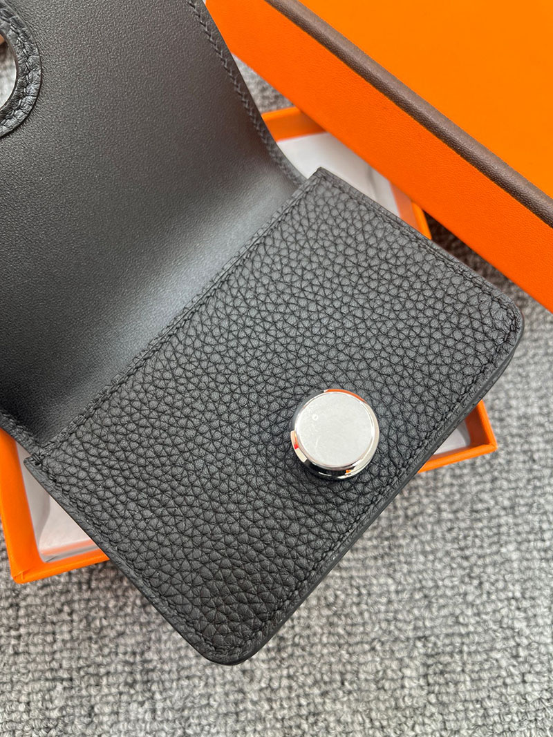 エルメス ドゴン コンパクトの通販 HERMES ドゴン カードケース ブラック トゴ シルバー金具 2631638 エルメス カードケース 財布代わり - 画像 (4)
