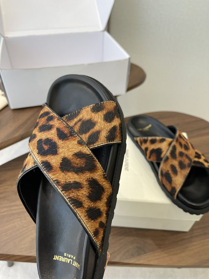 最高級サンローランスーパーコピー YSL パリ エディスリマン ジミー クリスクロス ストラップ フラットサンダル 2630638 サン ローラン サンダル レディース - 画像 (4)