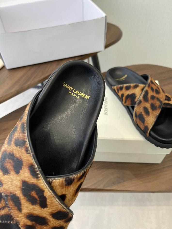 最高級サンローランスーパーコピー YSL パリ エディスリマン ジミー クリスクロス ストラップ フラットサンダル 2630638 サン ローラン サンダル レディース - 画像 (3)