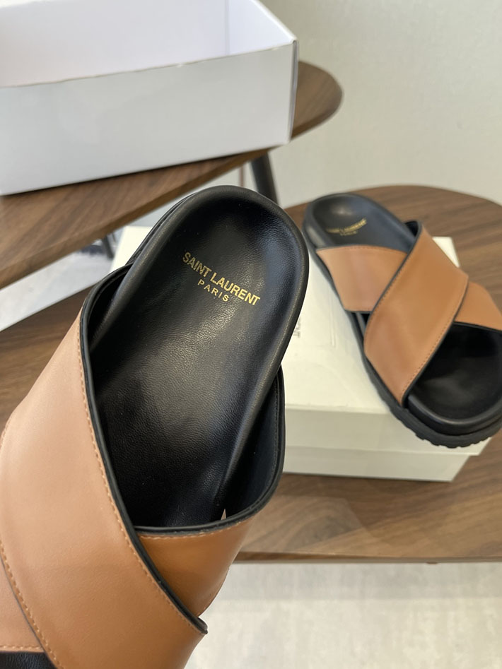 最高級サンローランスーパーコピー YSL パリ エディスリマン ジミー クリスクロス ストラップ フラットサンダル 2630639 サン ローラン サンダル アウトレット - 画像 (6)