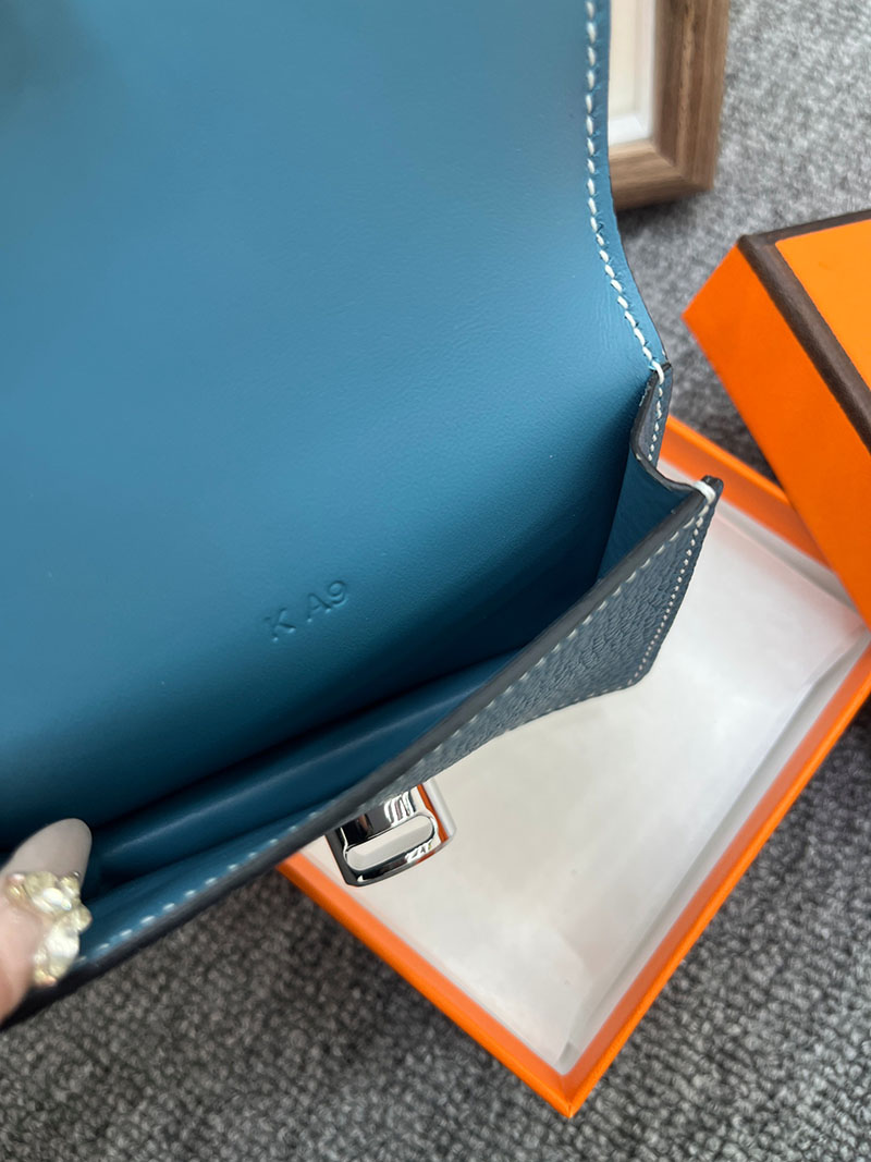 エルメス ドゴン コンパクトの通販 HERMES ドゴン カードケース ブルージーン トゴ シルバー金具 2631639 エルメス カードケース 人気 - 画像 (2)