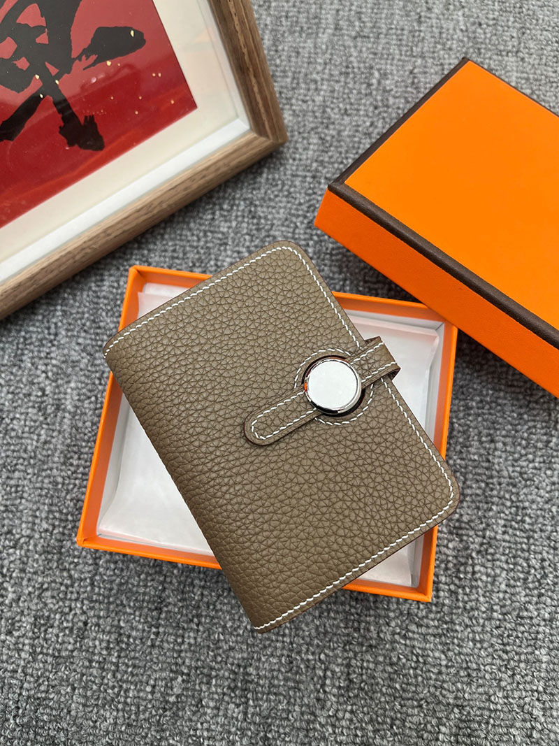 エルメス ドゴン コンパクトの通販 HERMES ドゴン カードケース エトゥープ トゴ シルバー金具 2631640 エルメス カードケース 財布代わり - 画像 (7)