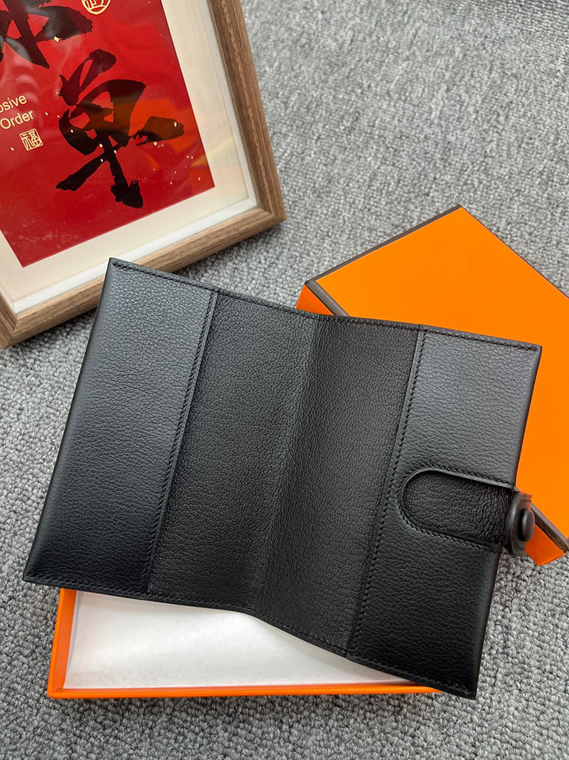 エルメス パスポートケースの通販 HERMES パスポートケース R.M.S 黒 ヴォー・エヴァーカラー H084149CK89 エルメス パスポート ケース 定価 - 画像 (4)