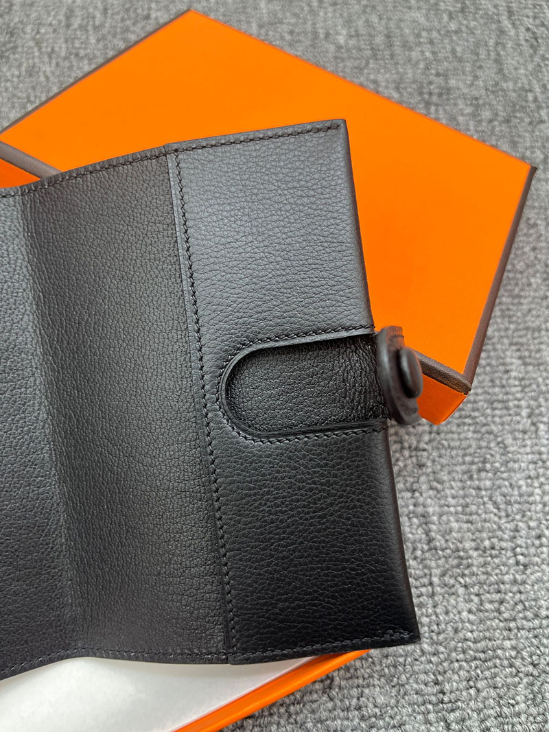 エルメス パスポートケースの通販 HERMES パスポートケース R.M.S 黒 ヴォー・エヴァーカラー H084149CK89 エルメス パスポート ケース 定価 - 画像 (3)