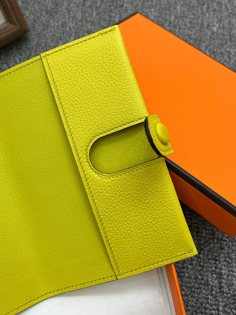 エルメス パスポートケースの通販 HERMES パスポートケース R.M.S ライム ヴォー・エヴァーカラー H084149CK9R エルメス パスポートケース RMS - 画像 (3)