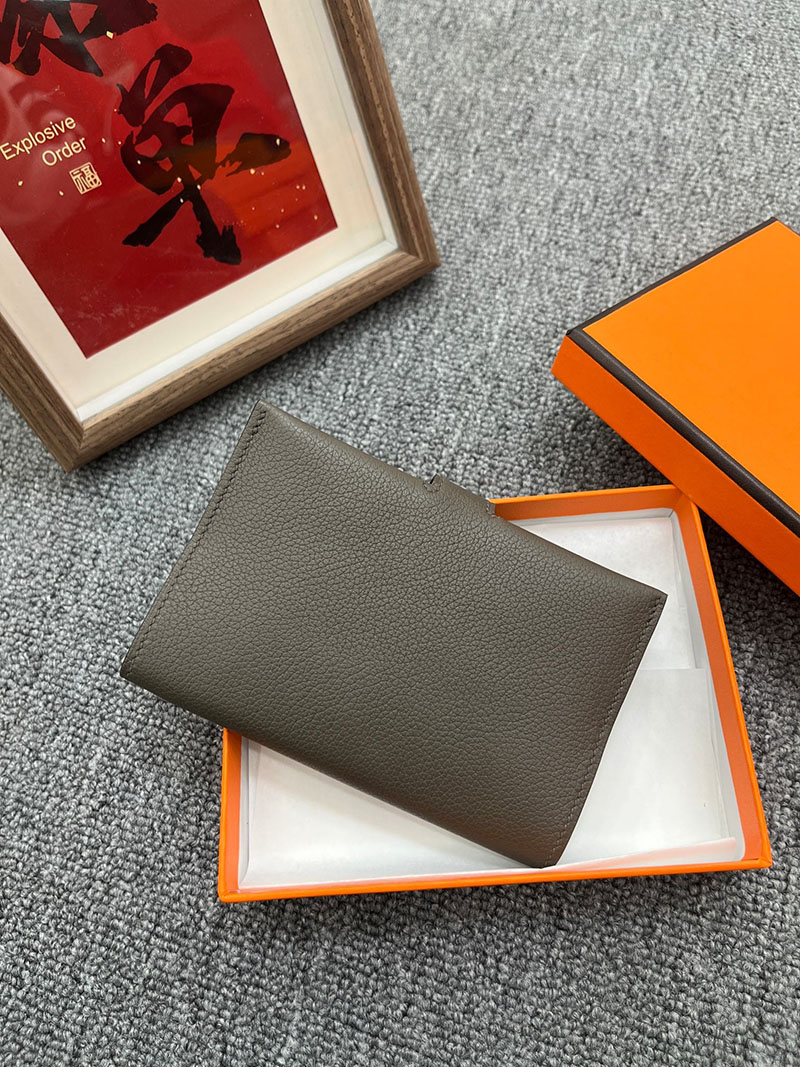 エルメス パスポートケースの通販 HERMES パスポートケース R.M.S グリメイヤー ヴォー・エヴァーカラー H084149CK0L エルメス パスポートケース 使い方 - 画像 (5)