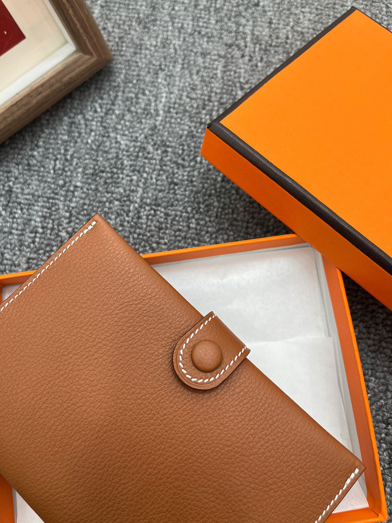エルメス パスポートケースの通販 HERMES パスポートケース R.M.S ゴールド ヴォー・エヴァーカラー H084149CK37 エルメス カードケース メンズ - 画像 (6)