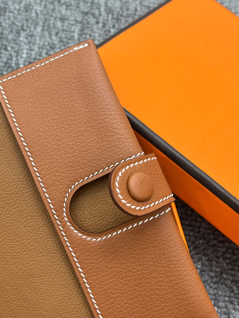 エルメス パスポートケースの通販 HERMES パスポートケース R.M.S ゴールド ヴォー・エヴァーカラー H084149CK37 エルメス カードケース メンズ - 画像 (3)