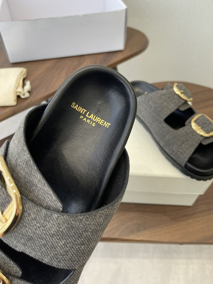 最高級サンローランスーパーコピー Saint Laurent レディース フラットサンダル メタルバックル グレー 2630649 レディース サンダル ブランド - 画像 (6)