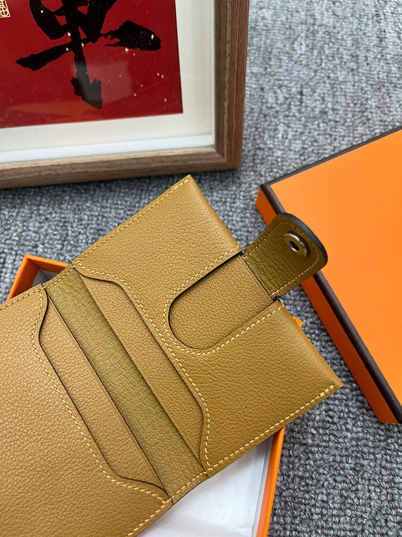 エルメス カードホルダーの通販 HERMES カードホルダー R.M.S ナチュラルサブレ ヴォー・エヴァーカラー H088006CK21 エルメス 名刺入れ 値段 - 画像 (4)