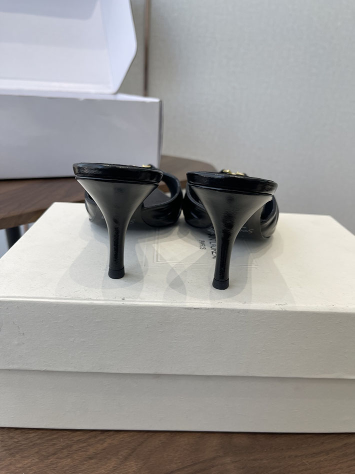 最高級サンローランスーパーコピー YSL 2026 新作 バビロン ミュール スムースレザー シューズ ブラック 2630675 ヒール サンダル 歩きやすい ブランド - 画像 (5)