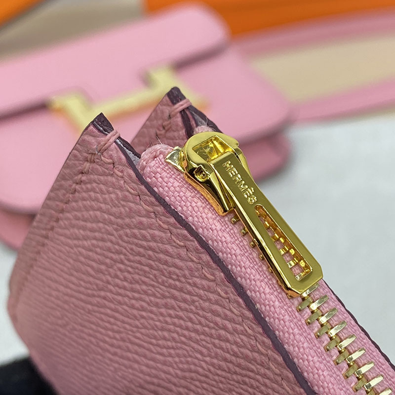 エルメス通販 HERMES 財布 コンスタンス スリム ローズコンフェッティ ヴォー・エプソン ゴールド金具 H082060CC1Q コンスタンス スリム 斜 めがけ - 画像 (4)