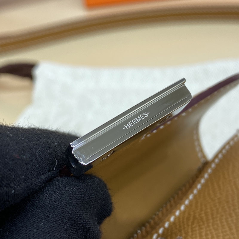 エルメス通販 HERMES 財布 コンスタンス スリム ゴールド ヴォー・エプソン シルバー金具 H082060CK37 エルメスミニバッグレディース - 画像 (6)