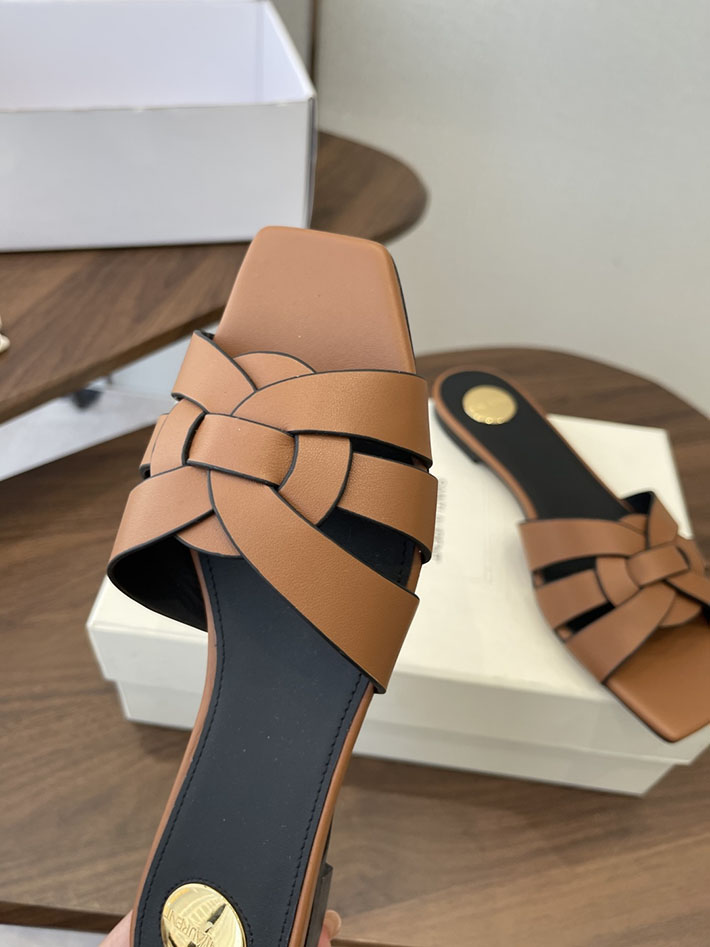 最高級サンローランスーパーコピー YSL 2026 新作 tribute MULES in patent leather ブラウン 2630717 大阪 靴屋 レディース - 画像 (6)