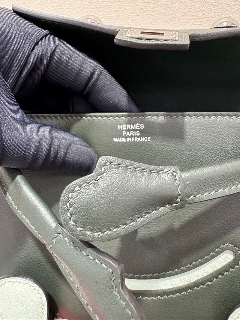 エルメス ケリードールの通販 HERMES ケリードール ブラック/ホワイト スイフト シルバー金具 H085023CKAA エルメス ケリードール 定価 - 画像 (5)