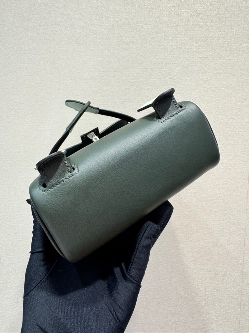 エルメス ケリードールの通販 HERMES ケリードール ブラック/ホワイト スイフト シルバー金具 H085023CKAA エルメス ケリードール 定価 - 画像 (3)