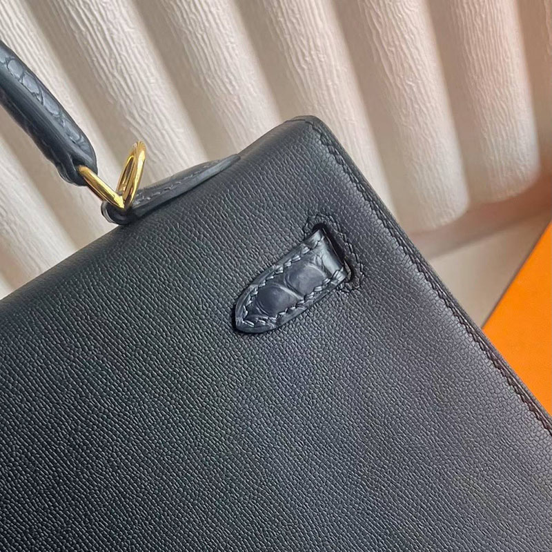 HERMES ケリー25 外縫い 黒/ブルーインディゴ ヴォーエプソン/クロコダイル ゴールド金具 H082322CC89 ケリー25 タッチ - 画像 (7)