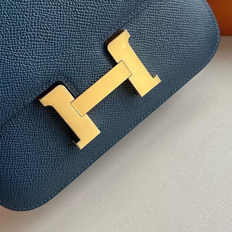 エルメス コンスタンスの通販 HERMES コンスタンス3 ミニ ディープブルー ヴォーエプソン ゴールド金具 H056341CCS4 コンスタンス ミニ 入手困難 - 画像 (9)