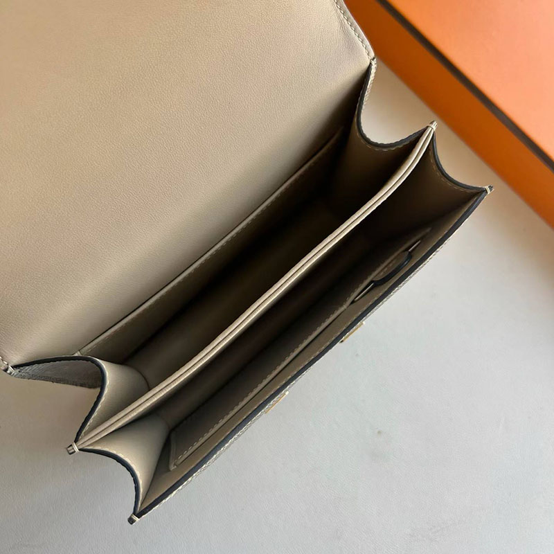 エルメス コンスタンスの通販 HERMES コンスタンス3 ミニ オンブレ リザードナチュラ ゴールド金具 H056341CC1B コンスタンスミニ - 画像 (2)